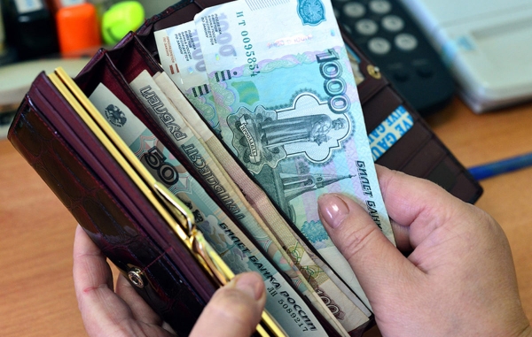 Может ли ИП начислять зарплату самому себе